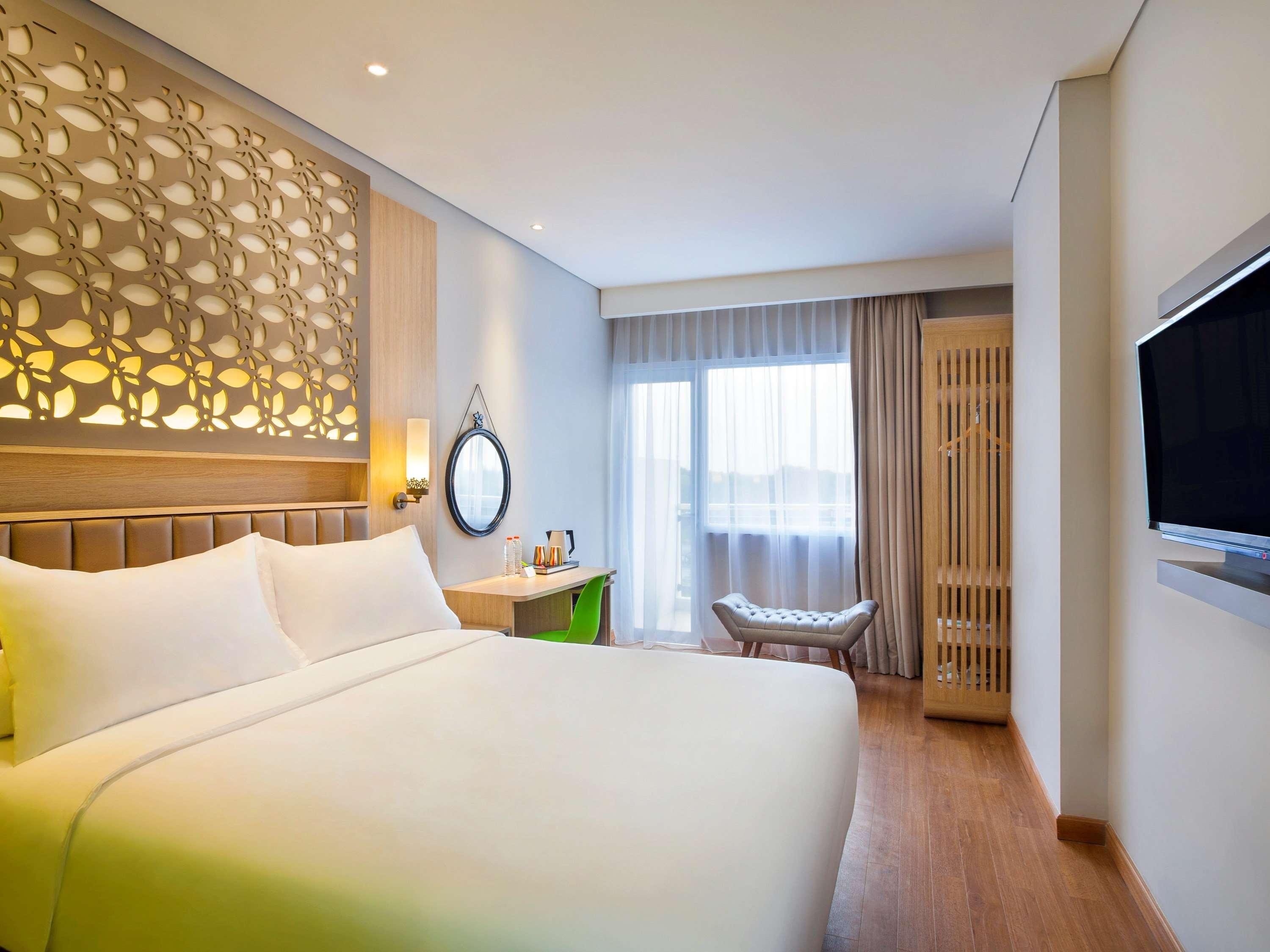 Ibis Styles Cikarang Hotel Bekasi Ngoại thất bức ảnh