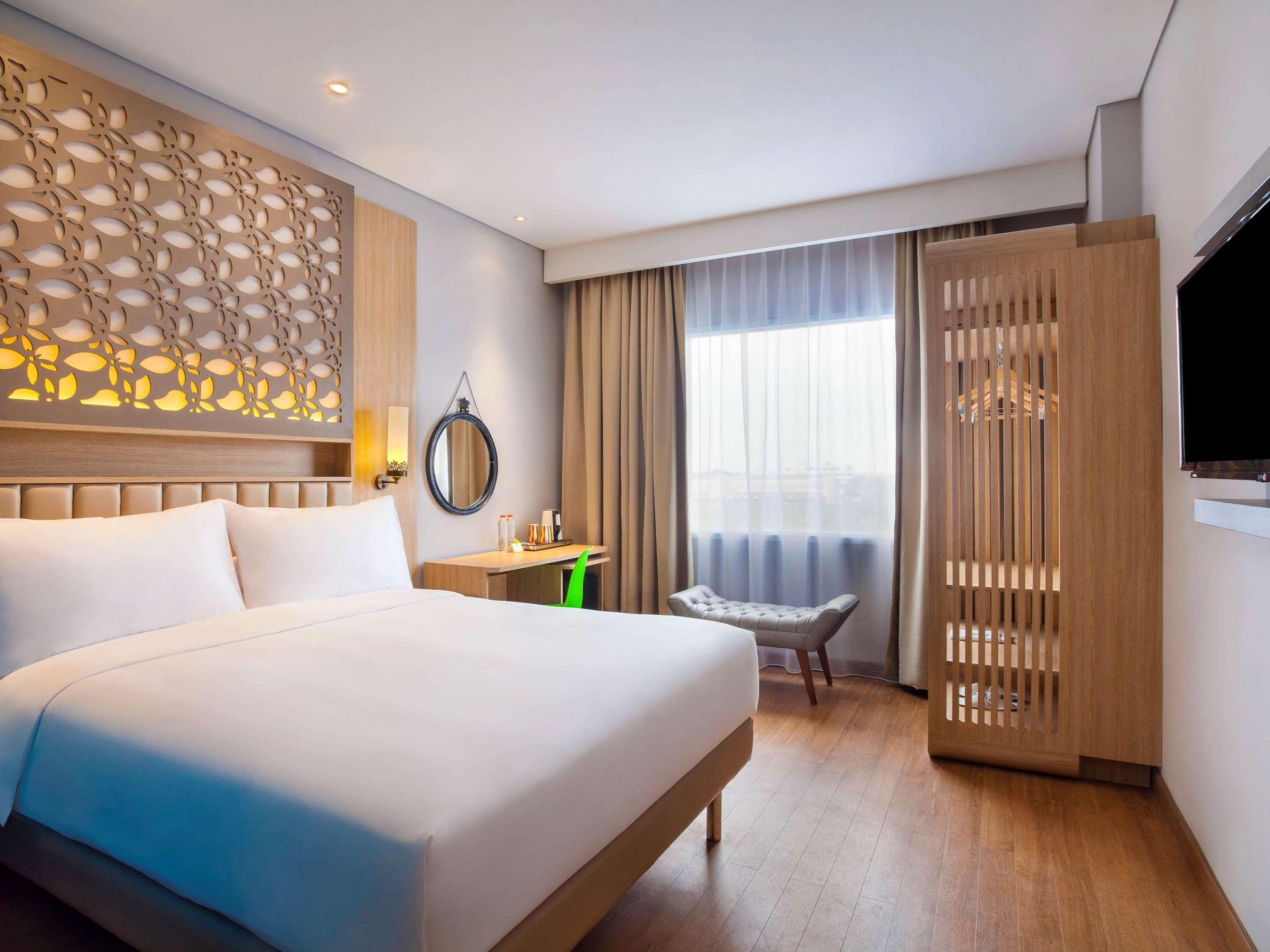 Ibis Styles Cikarang Hotel Bekasi Ngoại thất bức ảnh