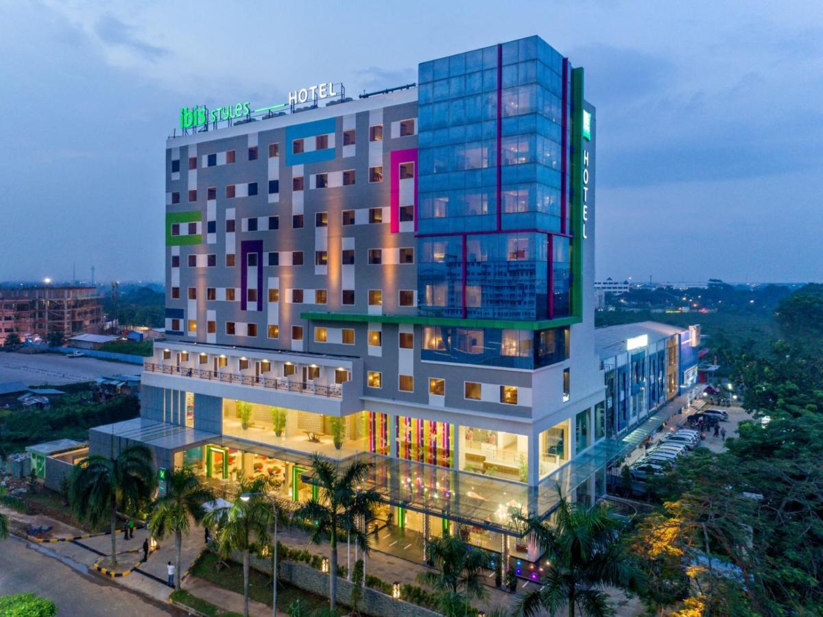 Ibis Styles Cikarang Hotel Bekasi Ngoại thất bức ảnh