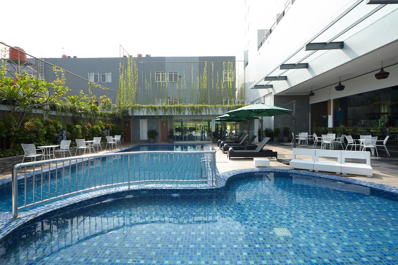 Ibis Styles Cikarang Hotel Bekasi Ngoại thất bức ảnh